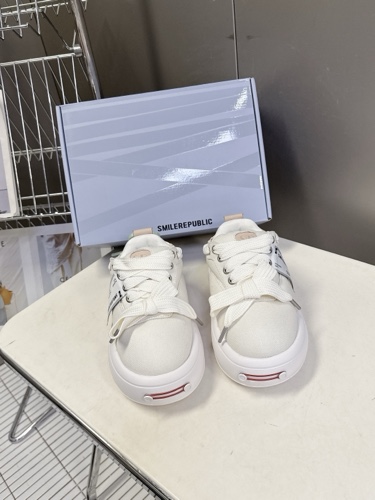 SMILEREPUBLIC Shoes-1